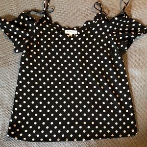 Monteau off the shoulder tank top